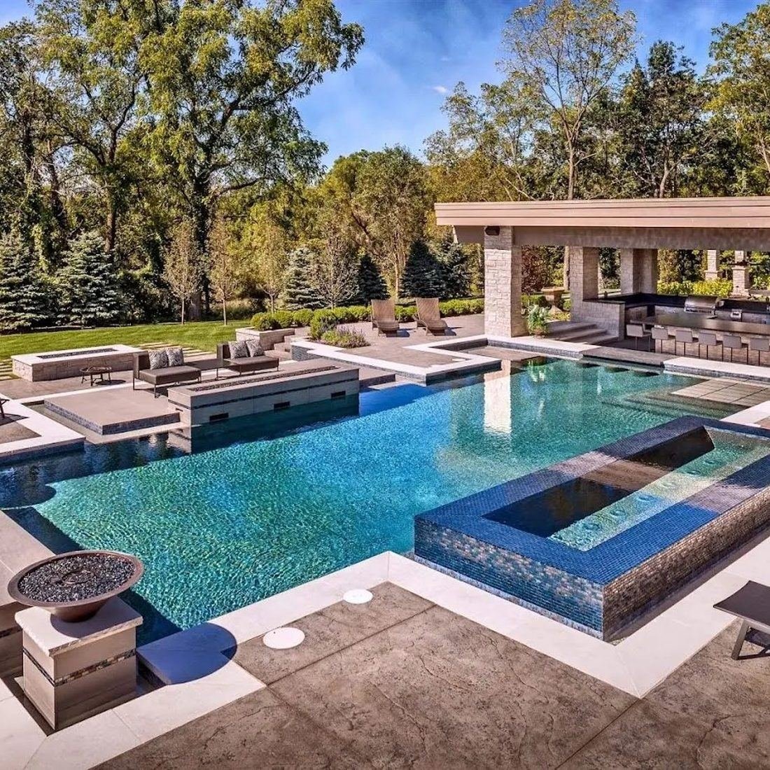 Pool with firepit and pergola